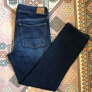 American Eagle size 16 dark wash straight jean